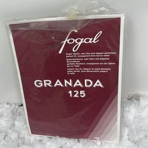 Fogal Granada 125 Voile Pantyhose Women’s Medium Off White hosiery